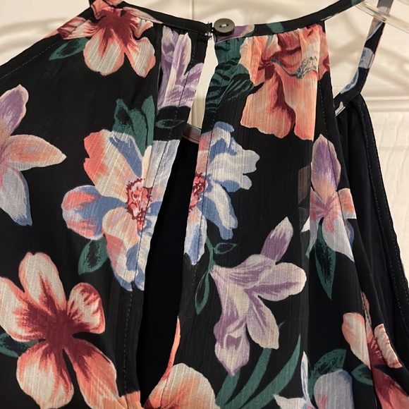 Abercrombie kids girls floral romper - Picture 7 of 7